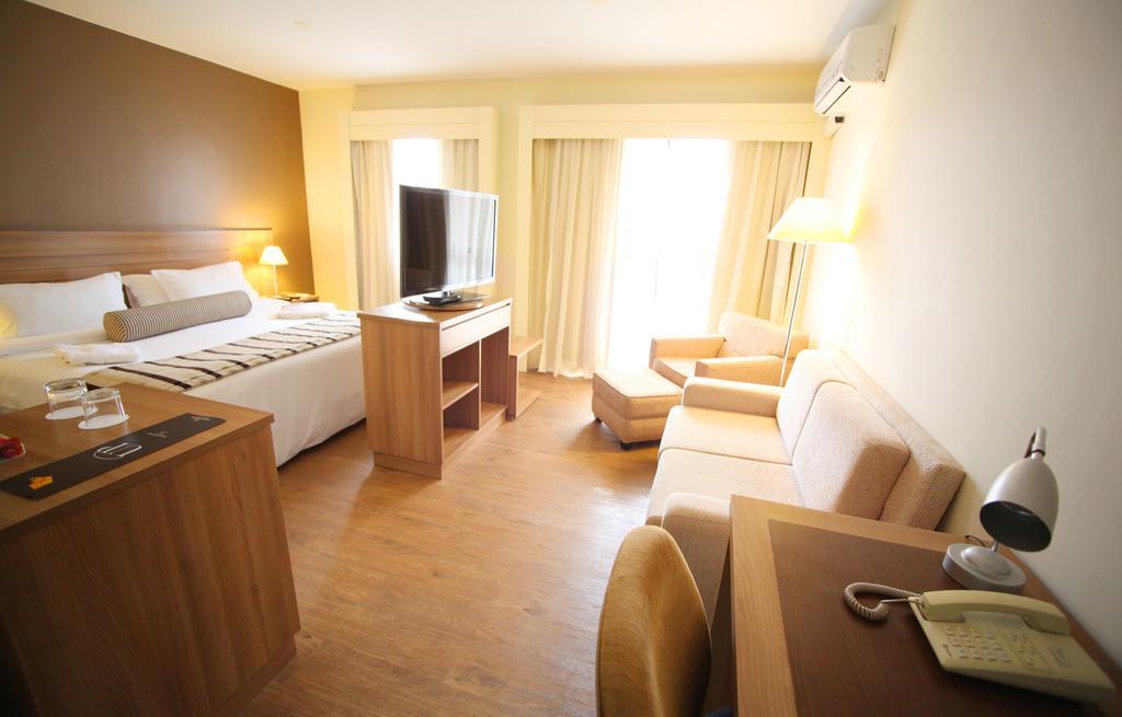 Nobile Lakeside Convention & Resort Brasília Quarto foto