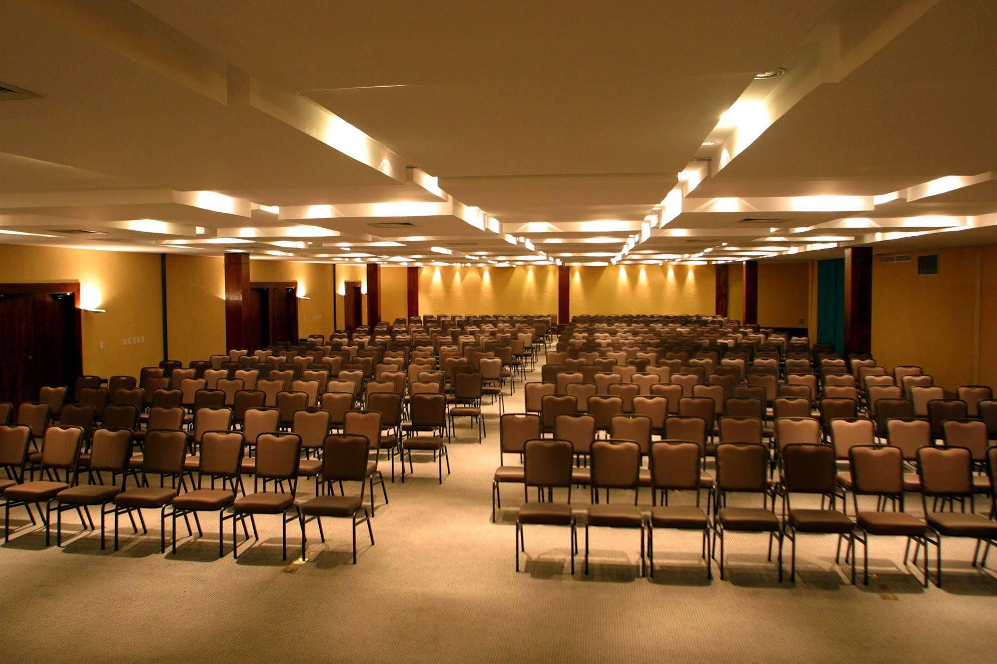 Nobile Lakeside Convention & Resort Brasília Negócio foto